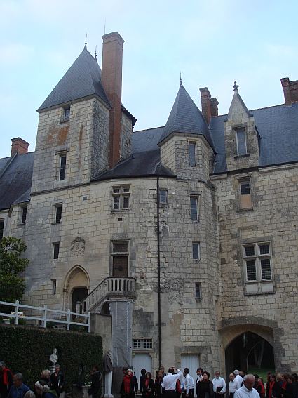château de Courtanvaux, Bessé-sur-Braye, Sarthe, concert chorale Emi Chante, fête de la musique, direction Evelyne Béché
