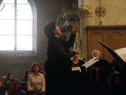 Concert de la chorale Emichante dirigée par Evelyne Béché, Rahay (Sarthe), 14 juin 2010
