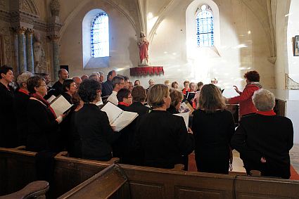 Concert de la chorale Emichante dirigée par Evelyne Béché, 4 juin 2012, église de Cogners, Sarthe, France
