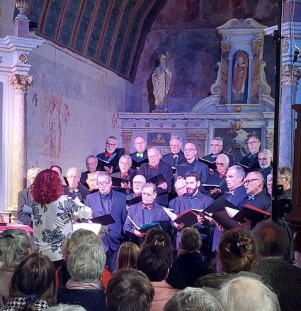 Concert du Choeur de l'Université du Maine dirigé par Evelyne Béché. Eglise de Coulans-sur-Gée - 10 janvier 2016