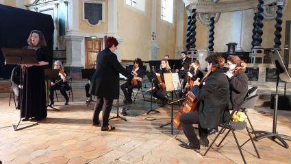 Concert de Vienne � Buenos Aires dirig� par Evelyne B�ch� - production Adoramus, concerts du Mans