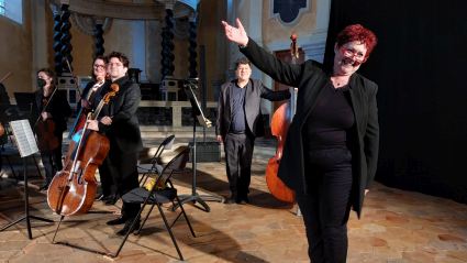 Concert de Vienne � Buenos Aires dirig� par Evelyne B�ch� - production Adoramus, concerts du Mans